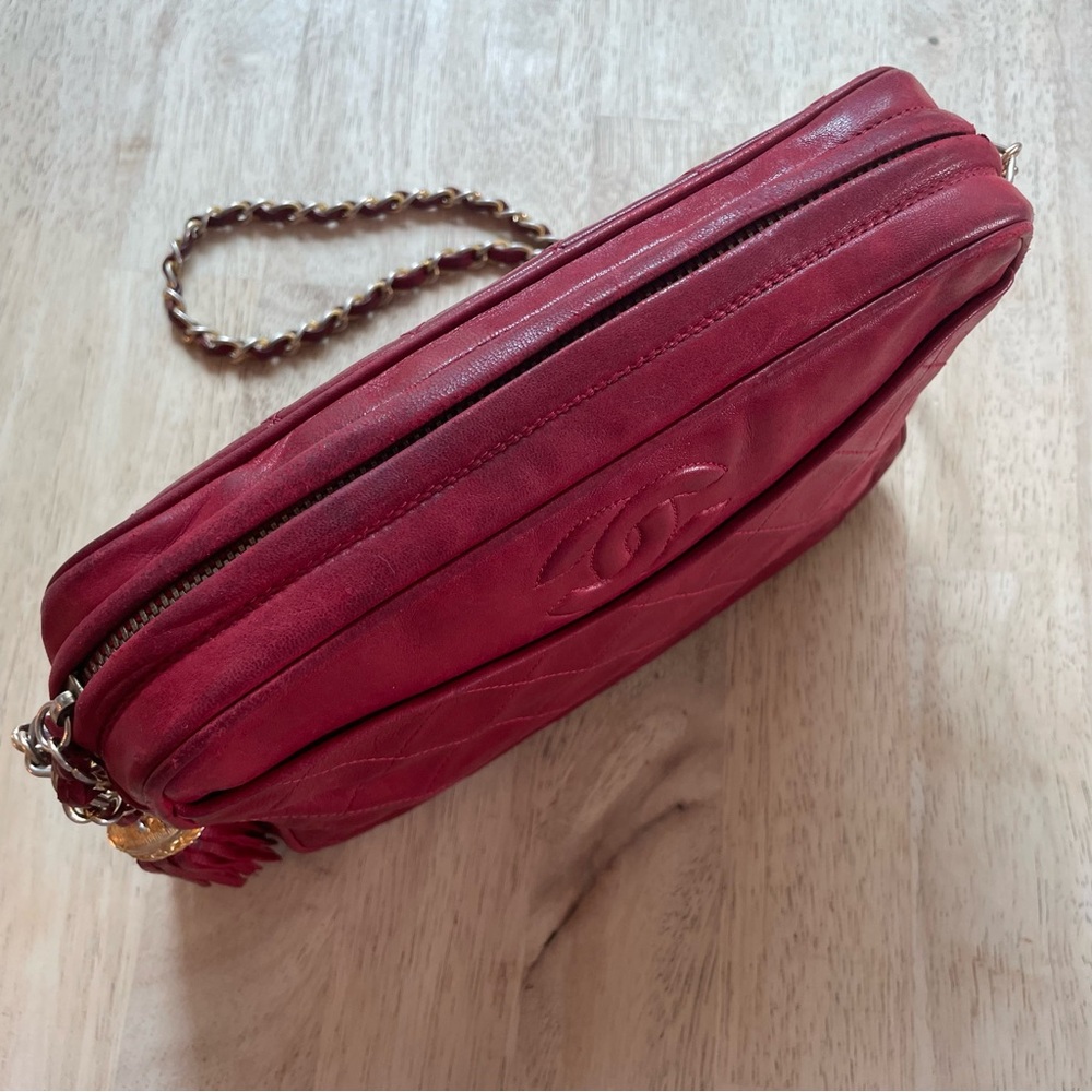 Chanel Red Quilted Leather Vintage Crossbody Handbag! 1986-1987. Good condition - Picture 4 of 16